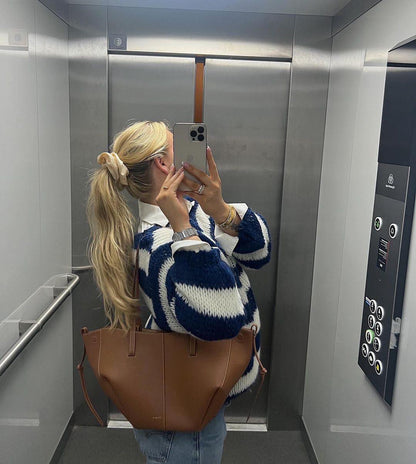 Sweter Damski | Oversize Krój z Okrągłym Dekoltem i Długim Rękawem