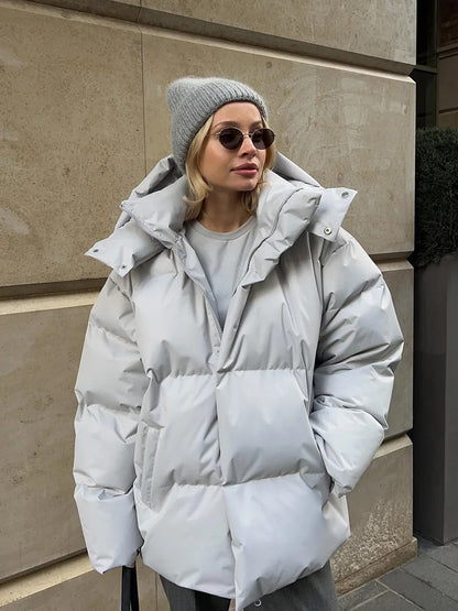 Kurtka Damska | Oversize Fit z Kapturem Chroniącym Głowę przed Wiatrem