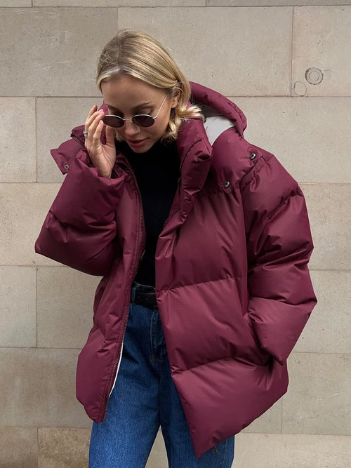 Kurtka Damska | Oversize Fit z Kapturem Chroniącym Głowę przed Wiatrem
