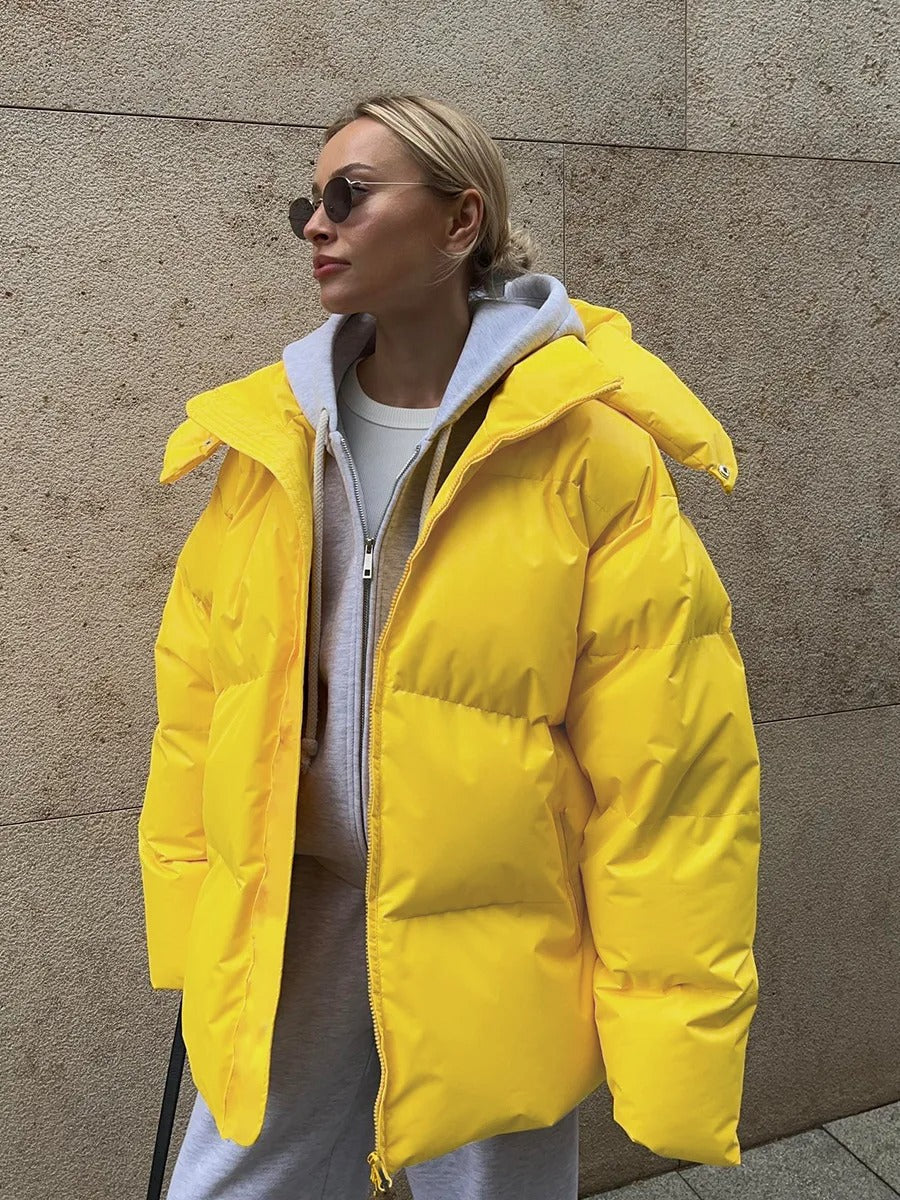 Kurtka Damska | Oversize Fit z Kapturem Chroniącym Głowę przed Wiatrem